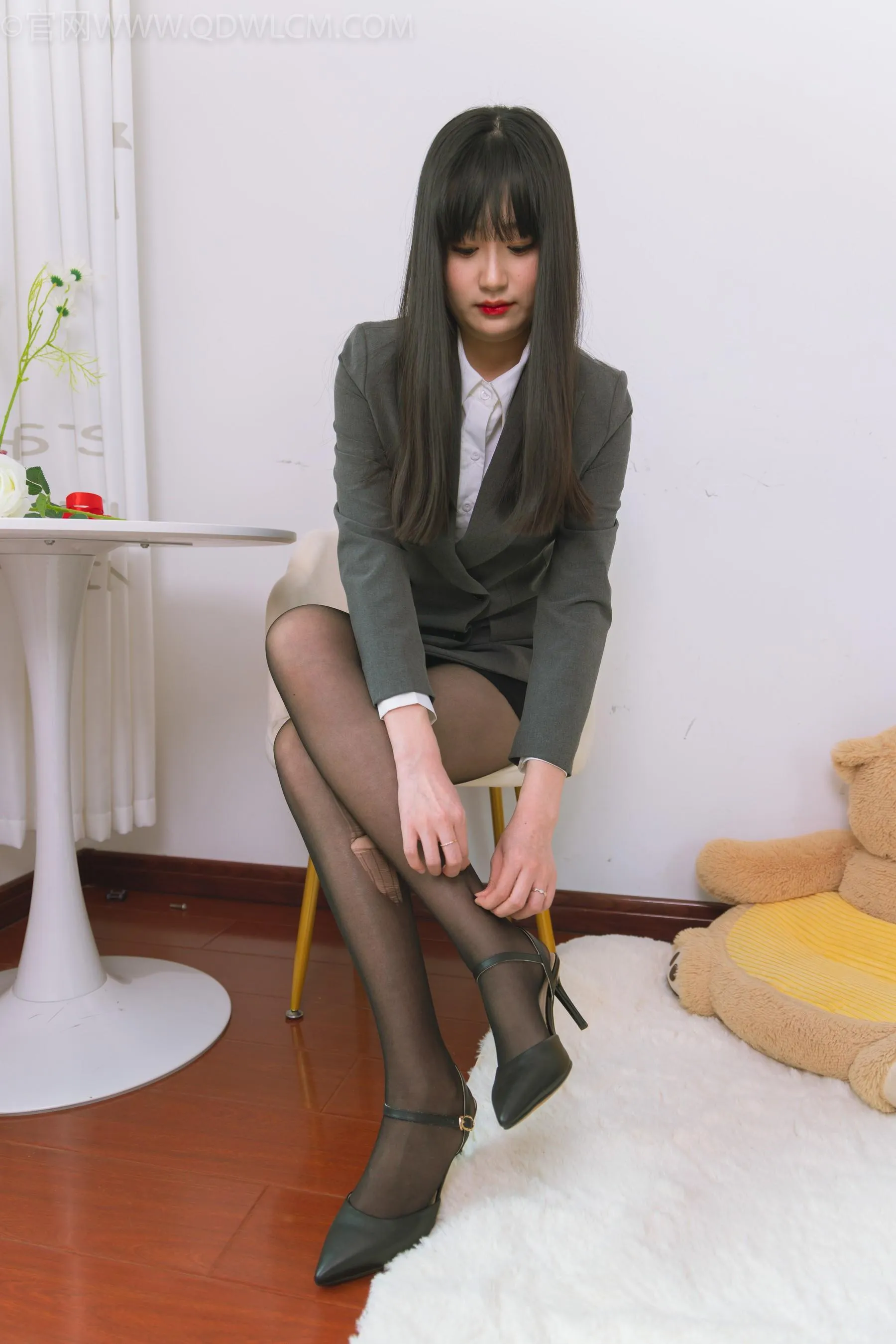 物恋传媒 NO.1513 小敏-黑色时光 [150P]插图9